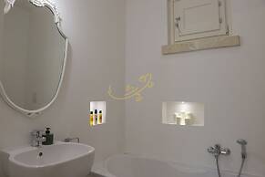 TD Dimora del Giglio with Organic Garden with Pool