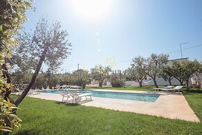 TD Dimora del Giglio with Organic Garden with Pool