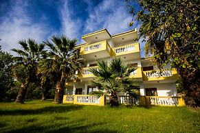 Koviou Holiday Village