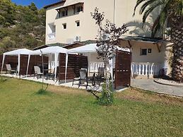 Koviou Holiday Village