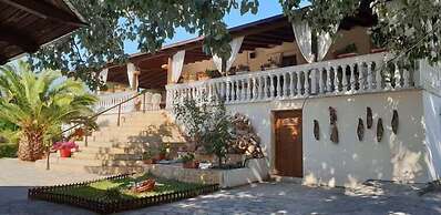 Koviou Holiday Village