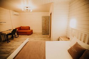 Pastorskoe Lake Holiday Park