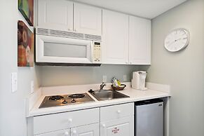 Seacrest 715A is an efficiency on the Gulf side of Okaloosa Island by 