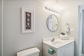 Seacrest 715AB is a 3 BR on the Gulf side of Okaloosa Island by RedAwn