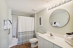 Seacrest 715AB is a 3 BR on the Gulf side of Okaloosa Island by RedAwn