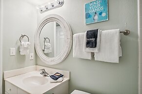 Seacrest 715AB is a 3 BR on the Gulf side of Okaloosa Island by RedAwn