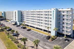 Seacrest 715AB is a 3 BR on the Gulf side of Okaloosa Island by RedAwn