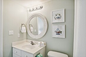 Seacrest 715AB is a 3 BR on the Gulf side of Okaloosa Island by RedAwn