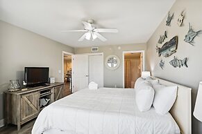 Seacrest 407 is a 2 BR Gulf front on Okaloosa Island by RedAwning