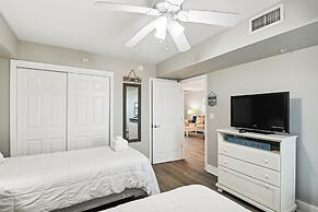 Seacrest 407 is a 2 BR Gulf front on Okaloosa Island by RedAwning