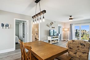 Seacrest 407 is a 2 BR Gulf front on Okaloosa Island by RedAwning