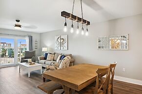 Seacrest 407 is a 2 BR Gulf front on Okaloosa Island by RedAwning
