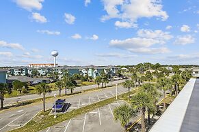 Seacrest 407 is a 2 BR Gulf front on Okaloosa Island by RedAwning