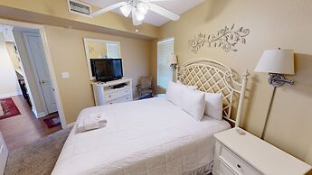 Seacrest 514 is a 2 BR Gulfside on Okaloosa Island by RedAwning