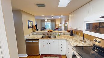 Seacrest 514 is a 2 BR Gulfside on Okaloosa Island by RedAwning