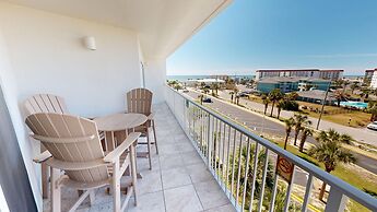 Seacrest 514 is a 2 BR Gulfside on Okaloosa Island by RedAwning