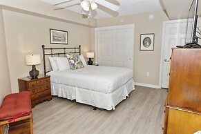 Seacrest 604 is a 2 BR Gulf Front on Okaloosa Island by RedAwning