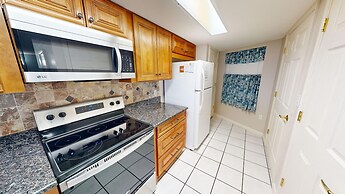 Seacrest 509 is a 2 BR Gulfside on Okaloosa Island by RedAwning