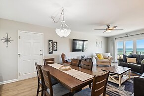 Seacrest 501B is a Gulf Front 2 BR on Okaloosa Island by RedAwning