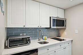 Seacrest 501A is a Gulf Front Efficiency on Okaloosa Island by RedAwni