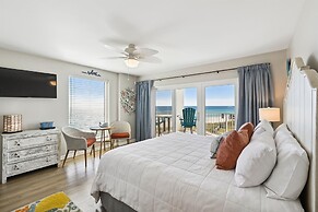 Seacrest 501AB is a Gulf Front 3 BR on Okaloosa Island by RedAwning