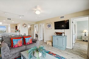Seacrest 511 is a Gulf side 2 BR on Okaloosa Island by RedAwning