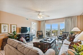 Seacrest 402 is a 2 BR Gulf Front on Okaloosa Island by RedAwning