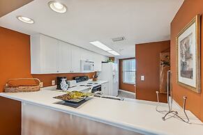 Seacrest 402 is a 2 BR Gulf Front on Okaloosa Island by RedAwning