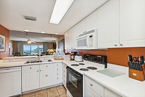 Seacrest 402 is a 2 BR Gulf Front on Okaloosa Island by RedAwning