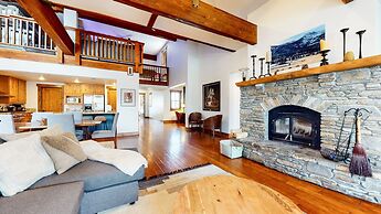 Snowcreek VI The Lodges 1130 Pet-Friendly, Beautiful and Spacious, Gar