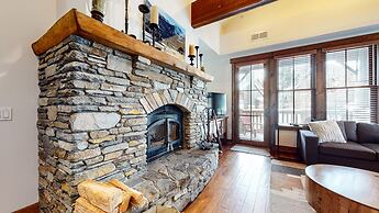 Snowcreek VI The Lodges 1130 Pet-Friendly, Beautiful and Spacious, Gar