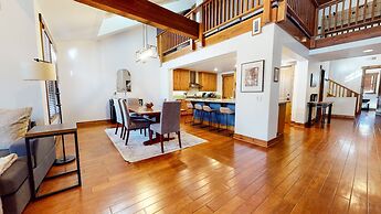 Snowcreek VI The Lodges 1130 Pet-Friendly, Beautiful and Spacious, Gar