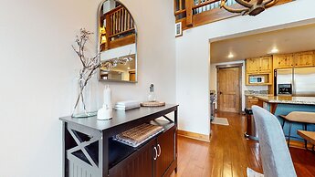 Snowcreek VI The Lodges 1130 Pet-Friendly, Beautiful and Spacious, Gar