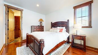 Snowcreek VI The Lodges 1130 Pet-Friendly, Beautiful and Spacious, Gar