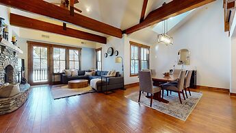 Snowcreek VI The Lodges 1130 Pet-Friendly, Beautiful and Spacious, Gar