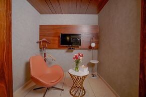 Lazdana Hotel Bangalore