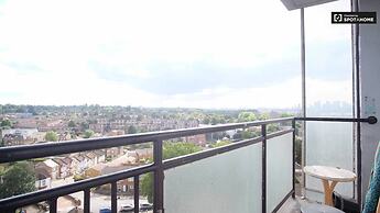 2-bed Apartment in London Woolwich