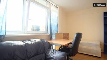 2-bed Apartment in London Woolwich