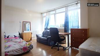 2-bed Apartment in London Woolwich
