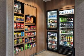 Fairfield Inn & Suites by Marriott Cleveland Tiedeman Road