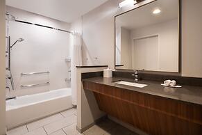 Fairfield Inn & Suites by Marriott Cleveland Tiedeman Road