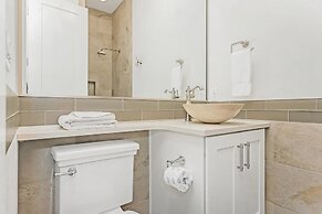 Villa Lago 1945 - 4BR 4b.5a -