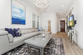 Villa Lago 1945 - 4BR 4b.5a -