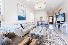 Villa Lago 1945 - 4BR 4b.5a -