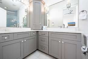 Villa Lago 1945 - 4BR 4b.5a -