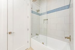 Villa Lago 1945 - 4BR 4b.5a -