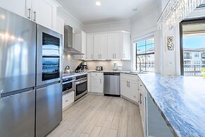 Villa Lago 1945 - 4BR 4b.5a -