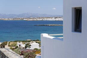 Kymo Luxury Suites Paros