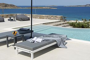 Kymo Luxury Suites Paros