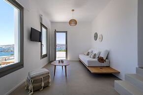 Kymo Luxury Suites Paros